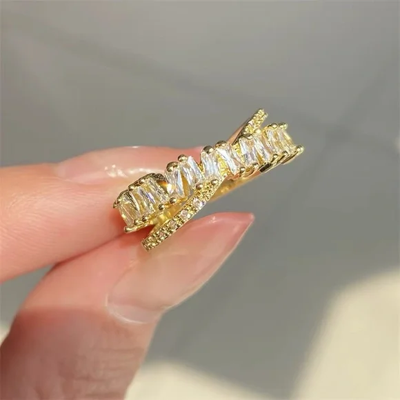 - 💄10k Gold Vermeil baguette CZ DiamondCrisscross  band - Picture 17 of 17
